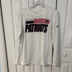 Men’s Nike Dri-Fit The Nike Tee New England Patriots Long Sleeve Shirt